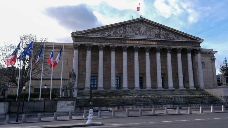L'Assemblée Nationale forme avec le Sénat le Parlement. / © Christophe Morin / MAX PPP