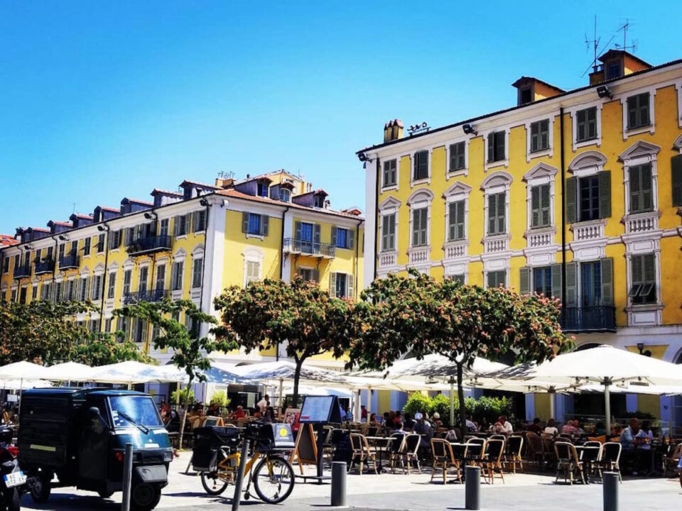 l'histoire et la littérature de Nice
