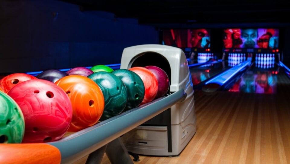 bowling nice